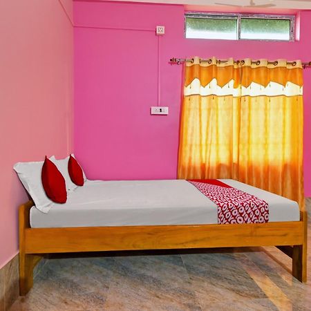 Oyo Flagship The Brahmaputra Homestay Ґувахаті Екстер'єр фото