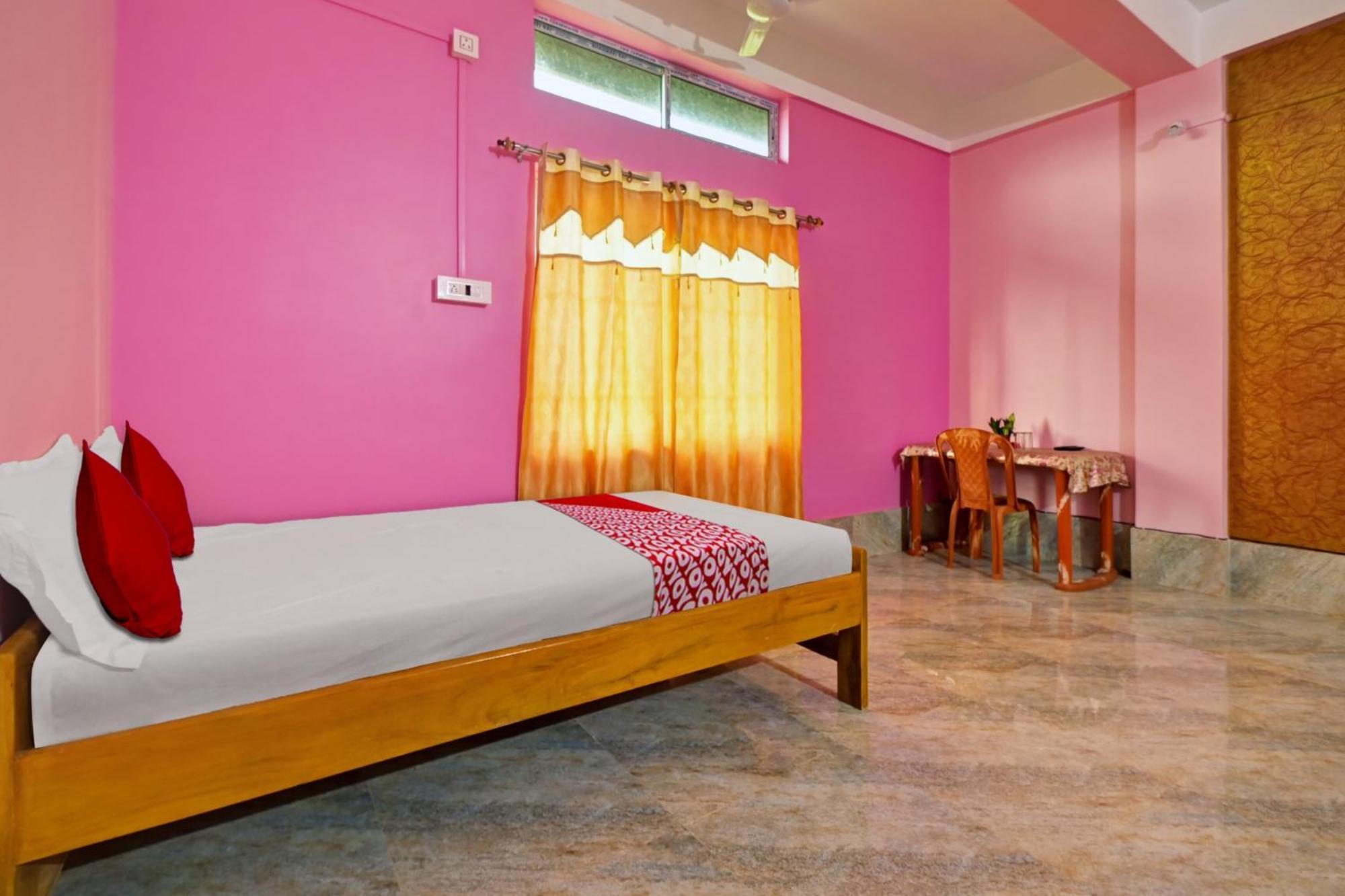 Oyo Flagship The Brahmaputra Homestay Ґувахаті Екстер'єр фото