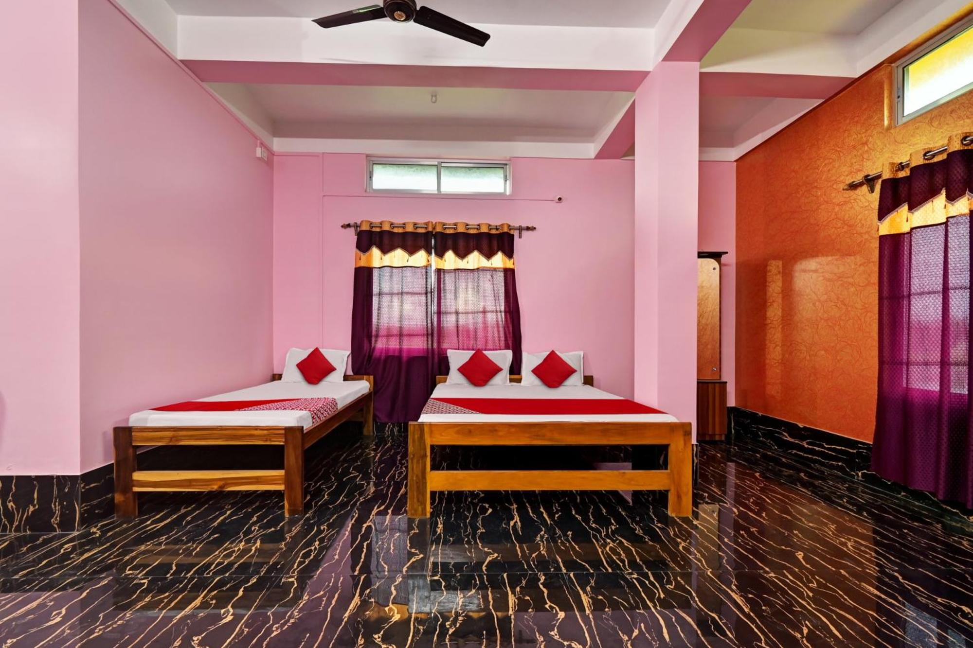Oyo Flagship The Brahmaputra Homestay Ґувахаті Екстер'єр фото