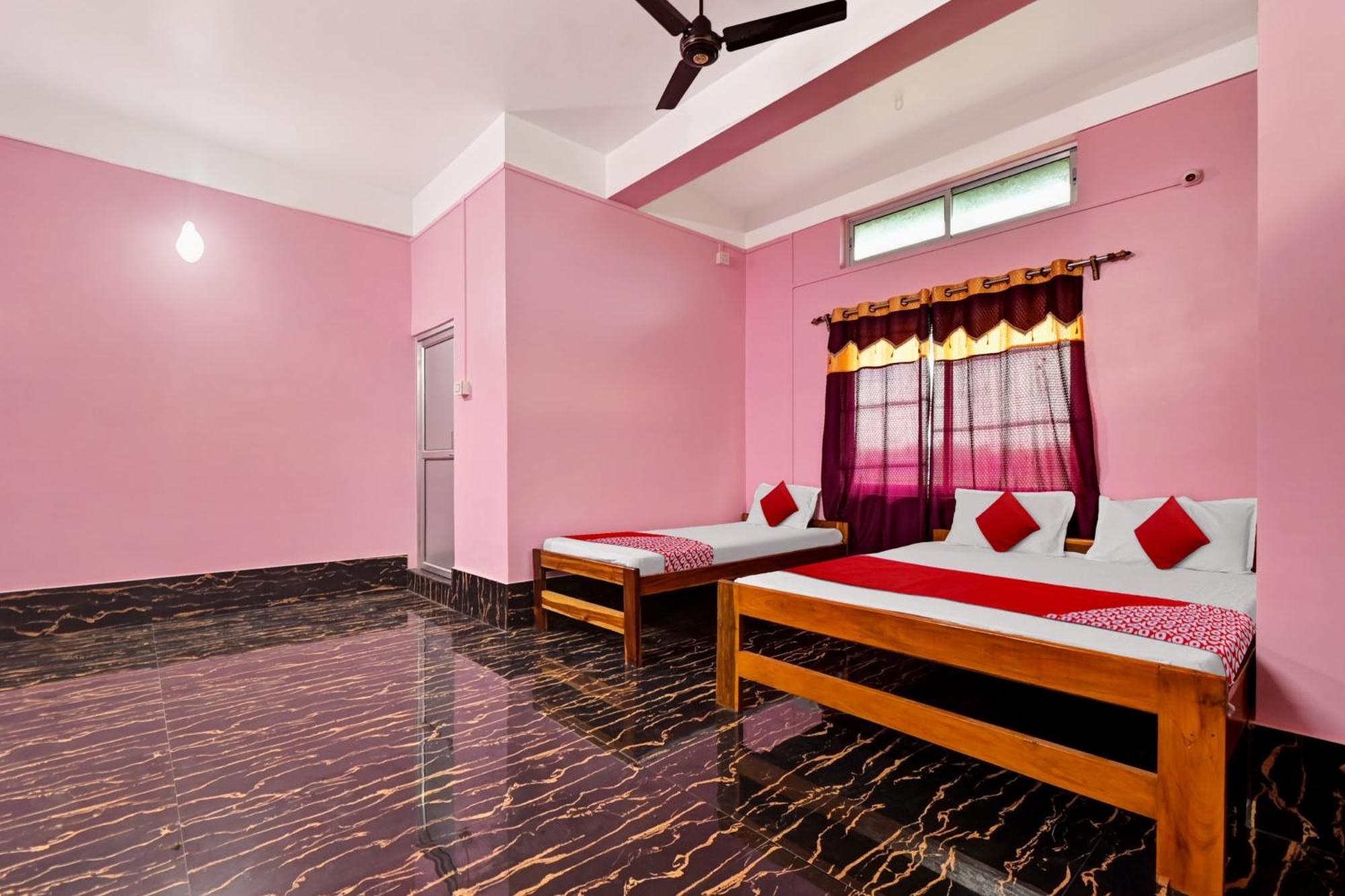 Oyo Flagship The Brahmaputra Homestay Ґувахаті Екстер'єр фото
